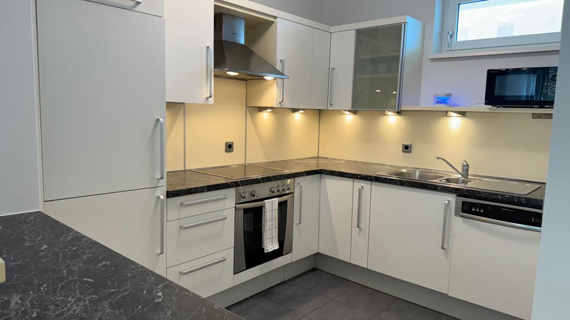 City Apartement Linz Fuer 5 Gaeste Mit Self-Checkin Und Kueche Exterior photo