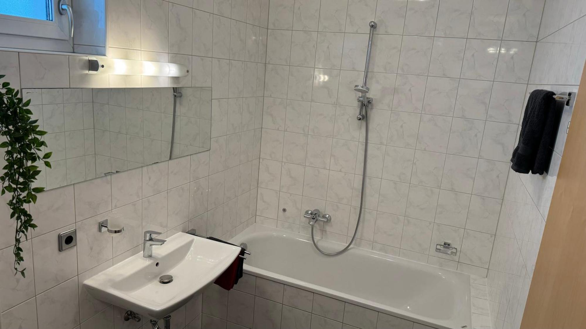 City Apartement Linz Fuer 5 Gaeste Mit Self-Checkin Und Kueche Exterior photo