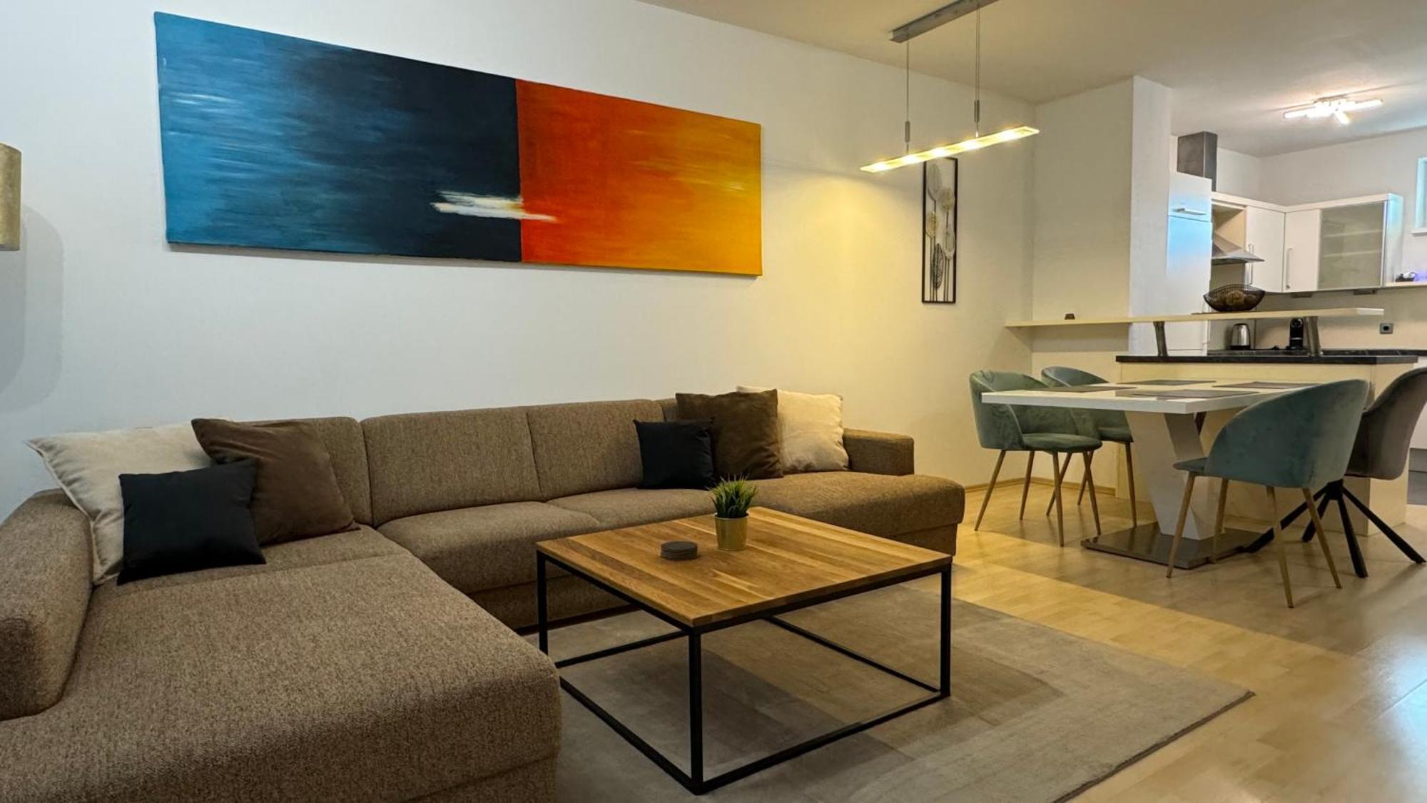 City Apartement Linz Fuer 5 Gaeste Mit Self-Checkin Und Kueche Exterior photo